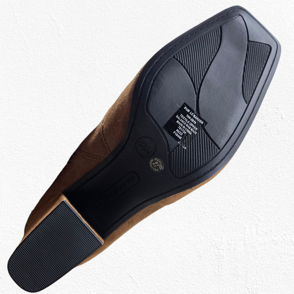 Liz Claiborne LC Karder Tan Faux Suede Block Heel Ankle Booties Size 8.5 NIB - Picture 7 of 13